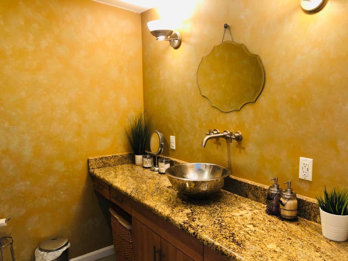 Updated Amazing Bi -Level Condo Minutes From Water Views Of New York City North Bergen Extérieur photo