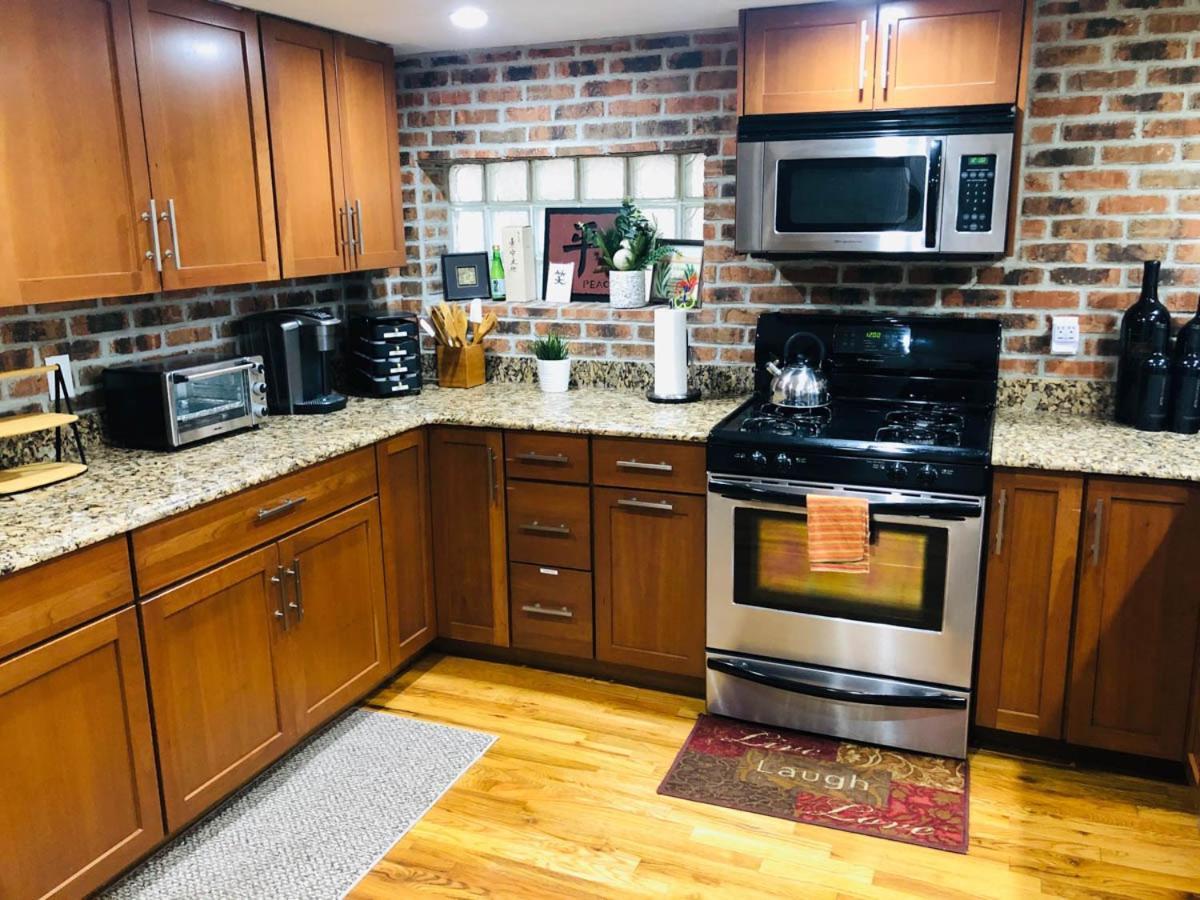 Updated Amazing Bi -Level Condo Minutes From Water Views Of New York City North Bergen Extérieur photo